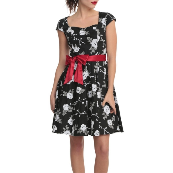 Hell Bunny Vixen Black Dress with White Floral and Red Sash - Picture 1 of 3